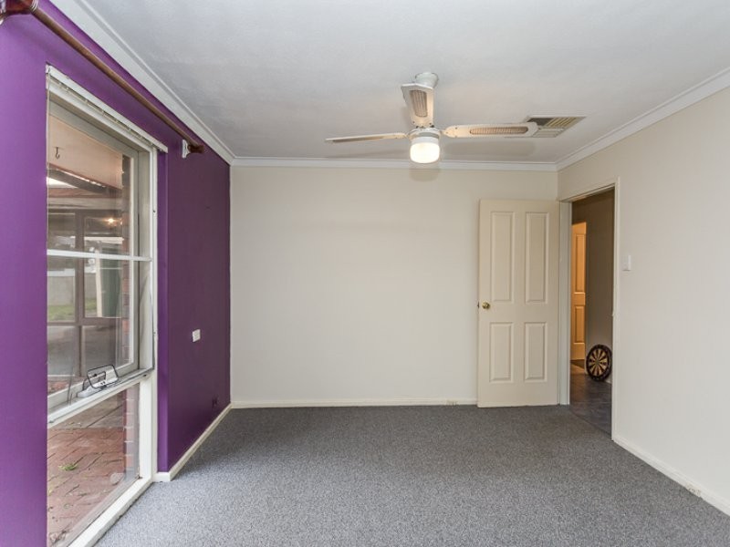 11 Warrina Place, Armadale WA 6112