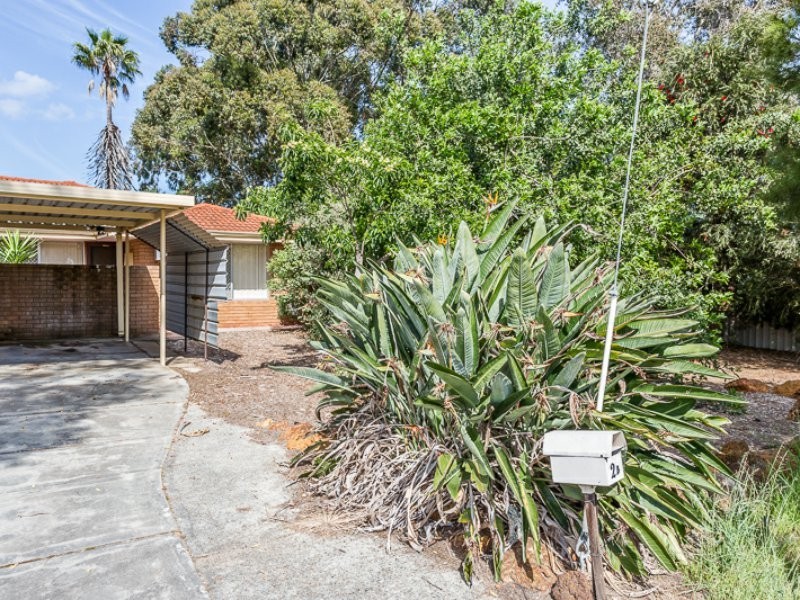 2B Cressida Way, Camillo WA 6111