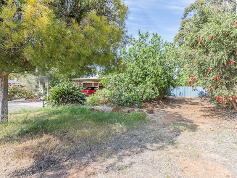 2B Cressida Way, Camillo WA 6111