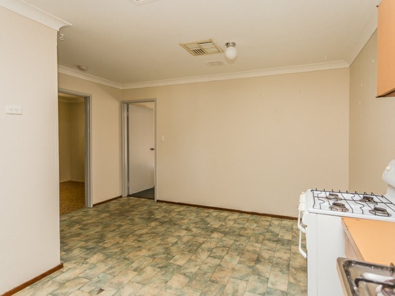 2B Cressida Way, Camillo WA 6111