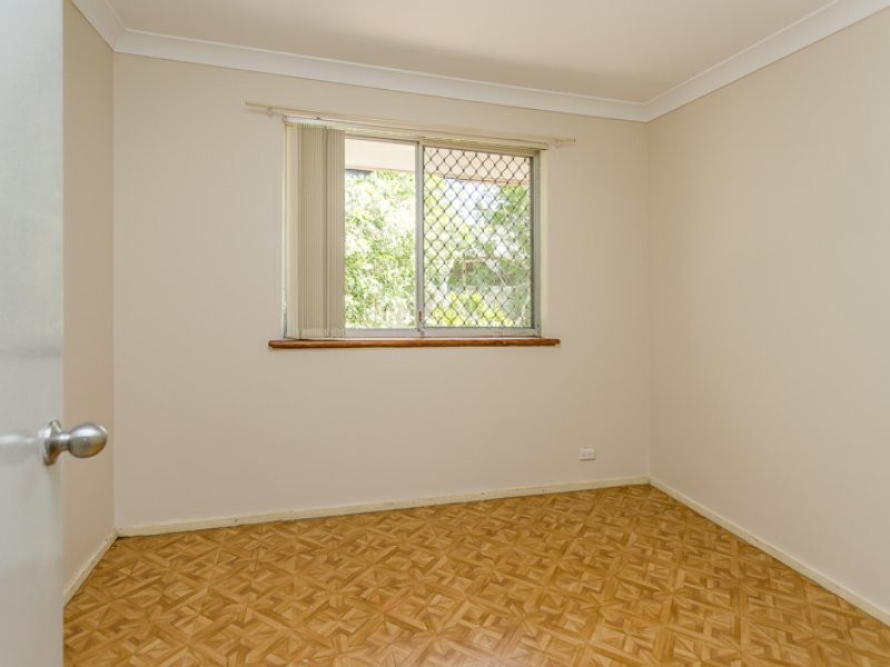 2B Cressida Way, Camillo WA 6111