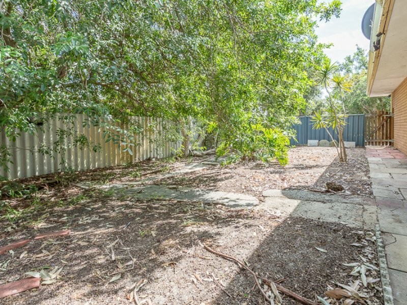 2B Cressida Way, Camillo WA 6111
