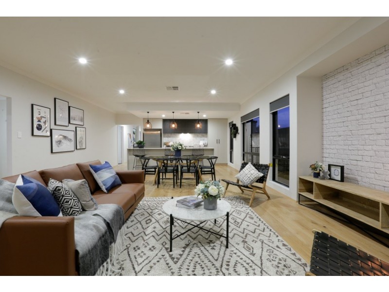 28 Dalby Street, Hilbert WA 6112