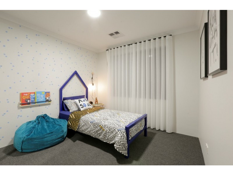 28 Dalby Street, Hilbert WA 6112