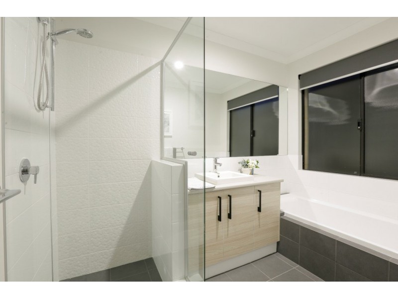 28 Dalby Street, Hilbert WA 6112