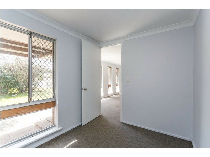 5 Peel Court, Armadale WA 6112