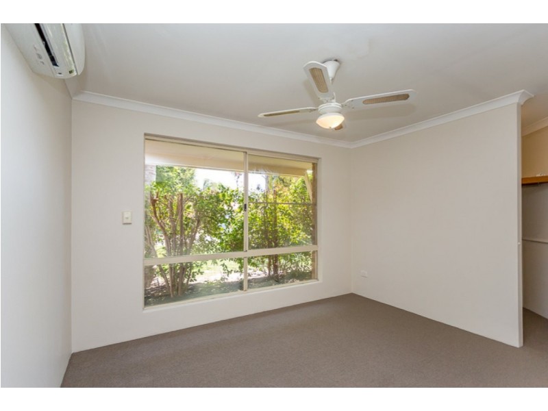 4 Naylor Close, Atwell WA 6164