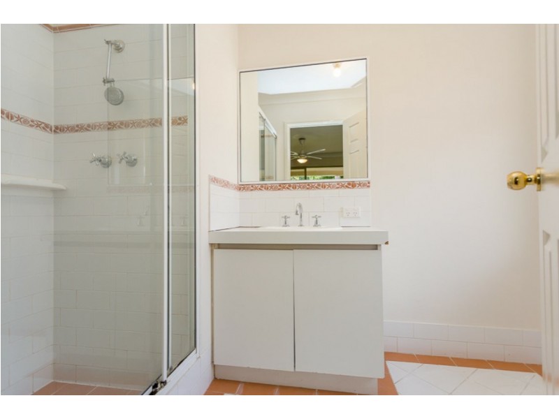 4 Naylor Close, Atwell WA 6164