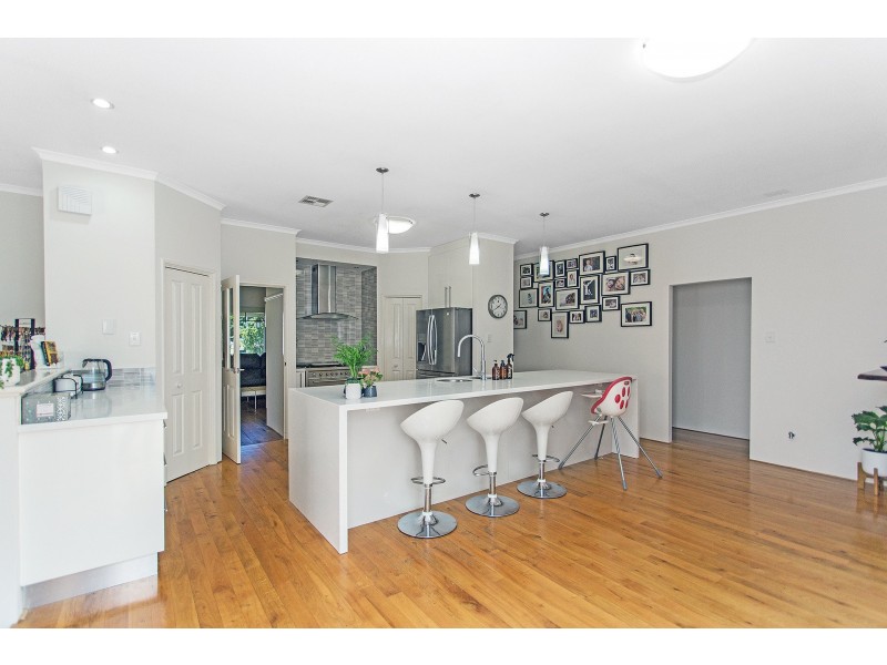 32 Avon Crescent, Atwell WA 6164