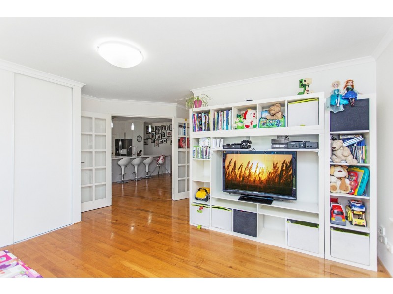 32 Avon Crescent, Atwell WA 6164