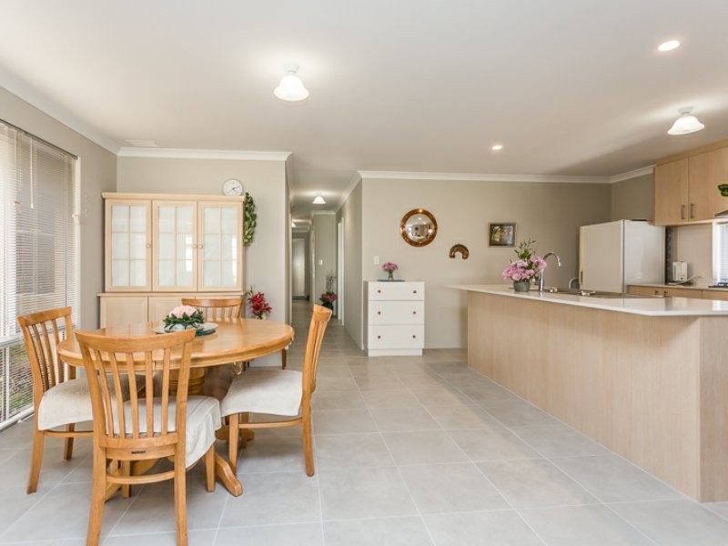 5 Fairfax Street, Hilbert WA 6112