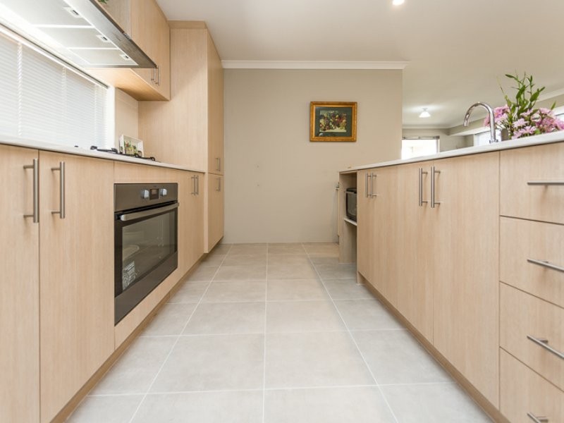 5 Fairfax Street, Hilbert WA 6112