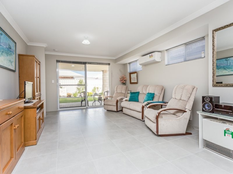 5 Fairfax Street, Hilbert WA 6112