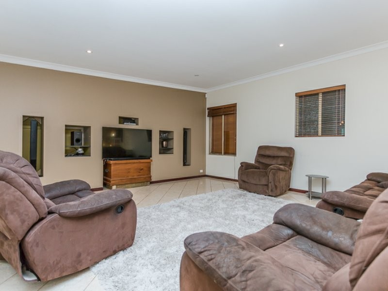 30 Briggs Road, Byford WA 6122