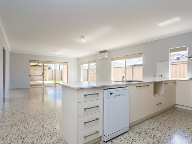 73 Evans Way, Byford WA 6122