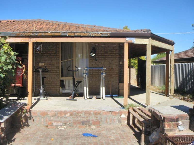 15 Masuli Way, Brookdale WA 6112