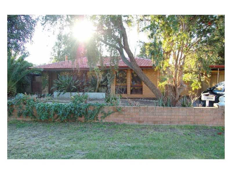 10 Timbarra Street, Armadale WA 6112