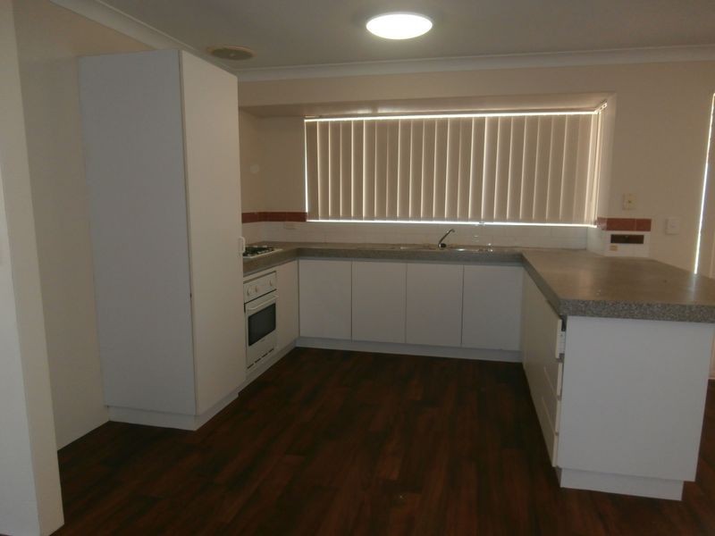 23 Catalpa Crescent, South Lake WA 6164