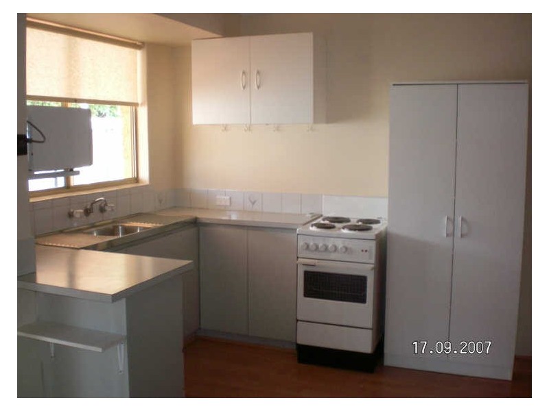 6/23 Quarram Way, Gosnells WA 6110