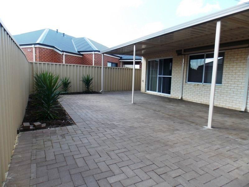 4 Blossom Chase, Aubin Grove WA 6164