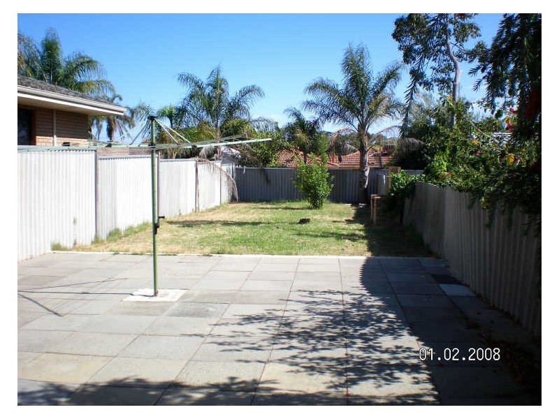 59 Spring Road, Thornlie WA 6108