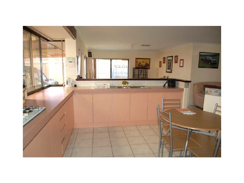 72 Brown Crescent, Seville Grove WA 6112