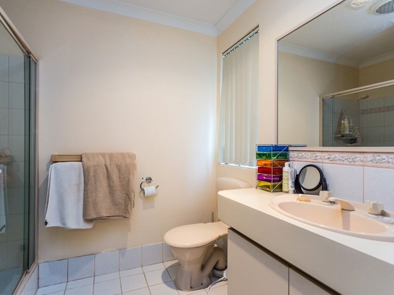 18 Paradise Grove, Atwell WA 6164