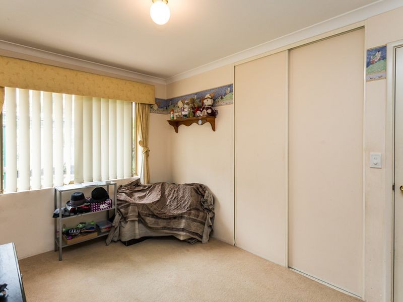 18 Paradise Grove, Atwell WA 6164