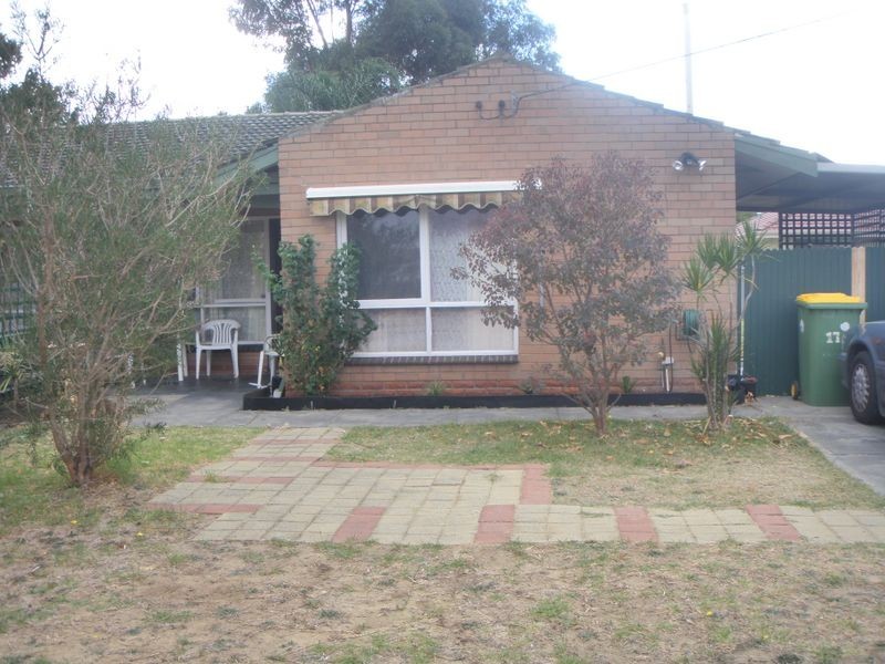 2/17 Grealis Street, Armadale WA 6112