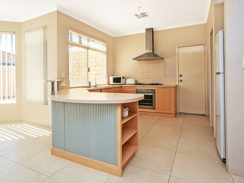 7 Harmony Avenue, Atwell WA 6164