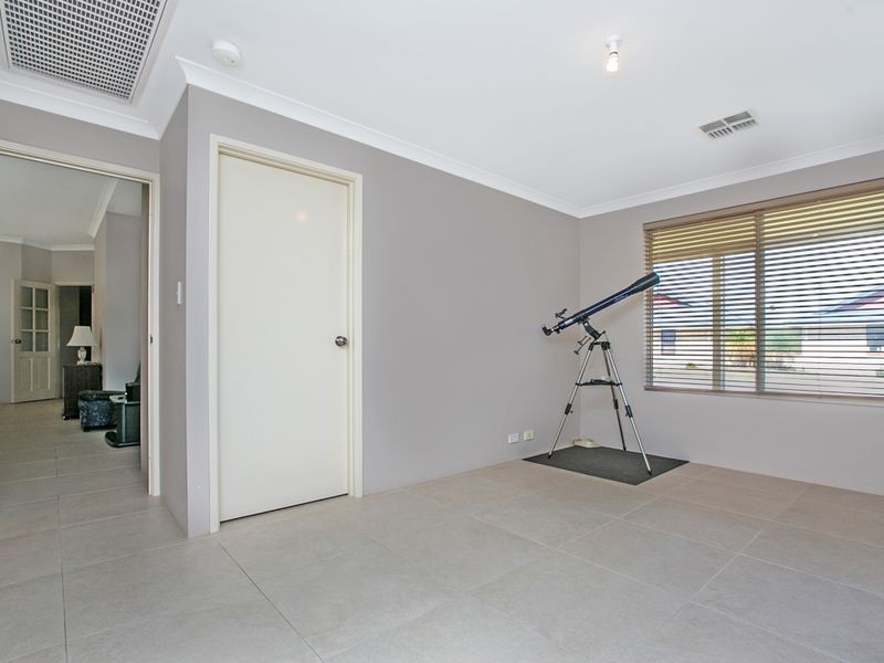 7 Harmony Avenue, Atwell WA 6164