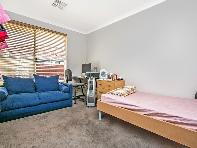 7 Harmony Avenue, Atwell WA 6164