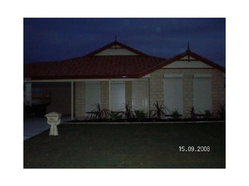 121 Seville Drive, Seville Grove WA 6112