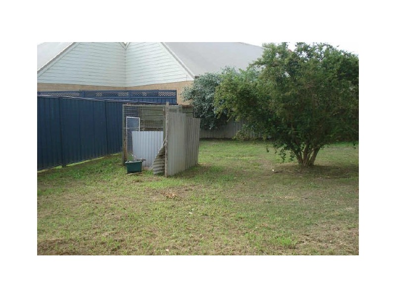 8 Numulgi Street, Armadale WA 6112