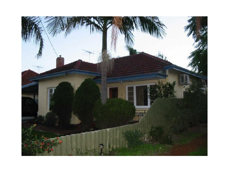 11 Northlake Road, Alfred Cove WA 6154