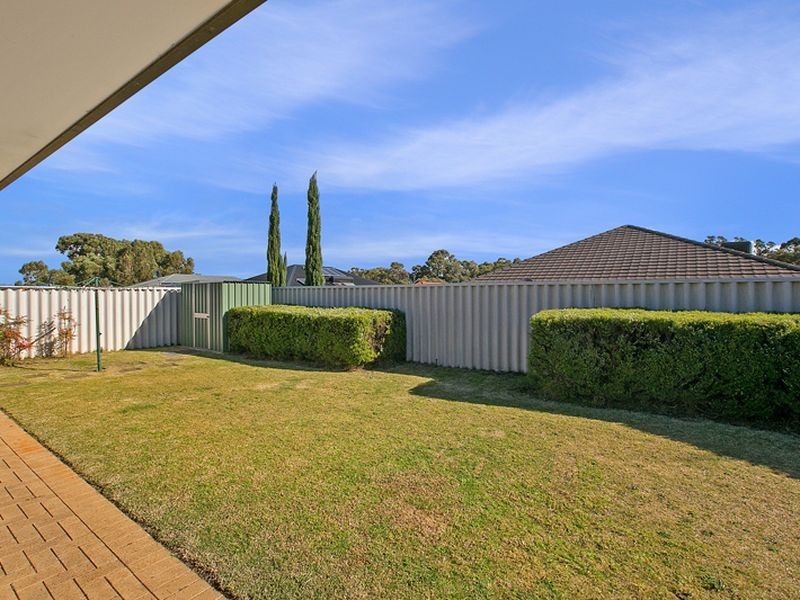 6 Dunmore Street, Secret Harbour WA 6173