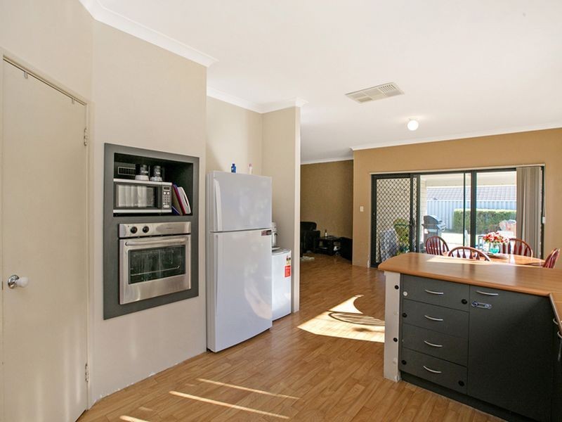 6 Dunmore Street, Secret Harbour WA 6173