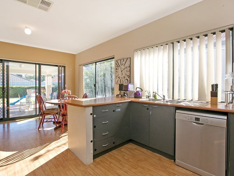 6 Dunmore Street, Secret Harbour WA 6173