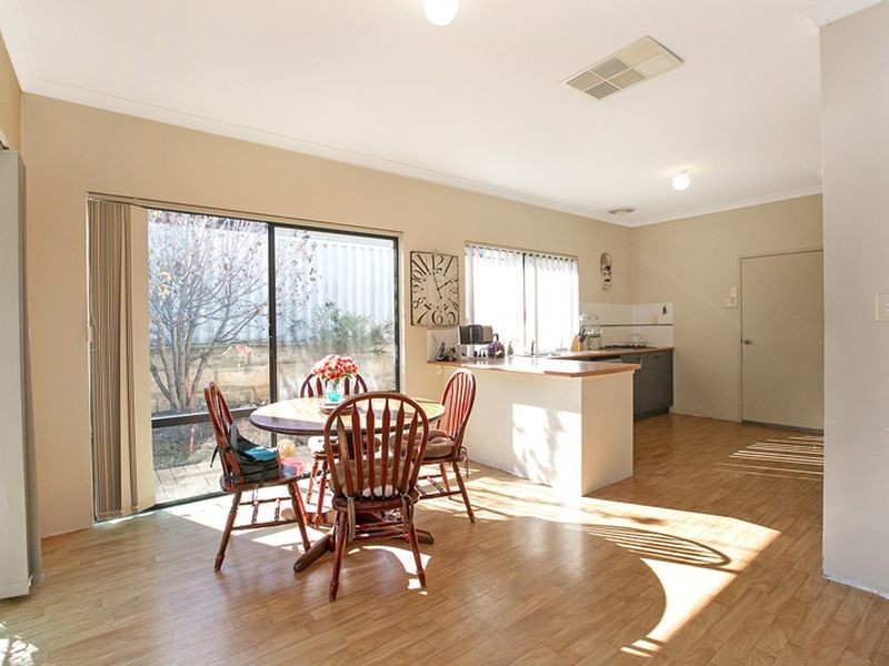 6 Dunmore Street, Secret Harbour WA 6173