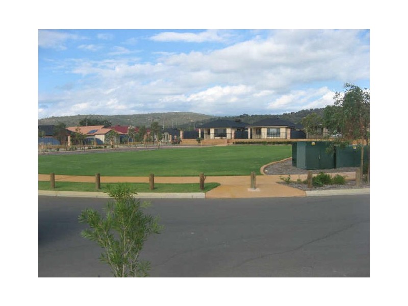 13 Quinine Crescent, Byford WA 6122