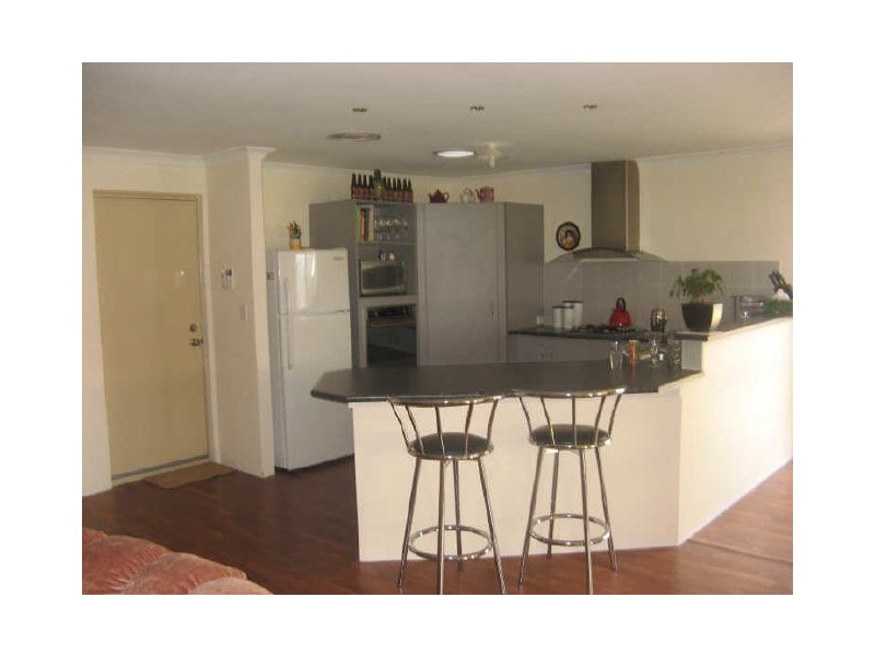 13 Quinine Crescent, Byford WA 6122