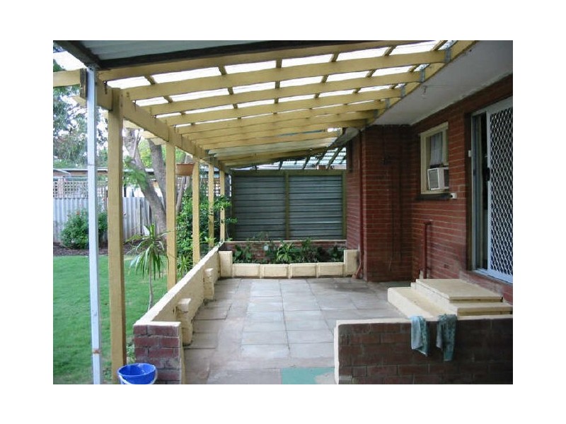 17 Winchester Road, Armadale WA 6112