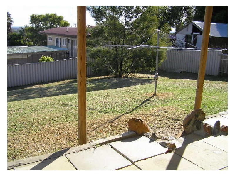 5 Tredale Avenue, Mount Richon WA 6112