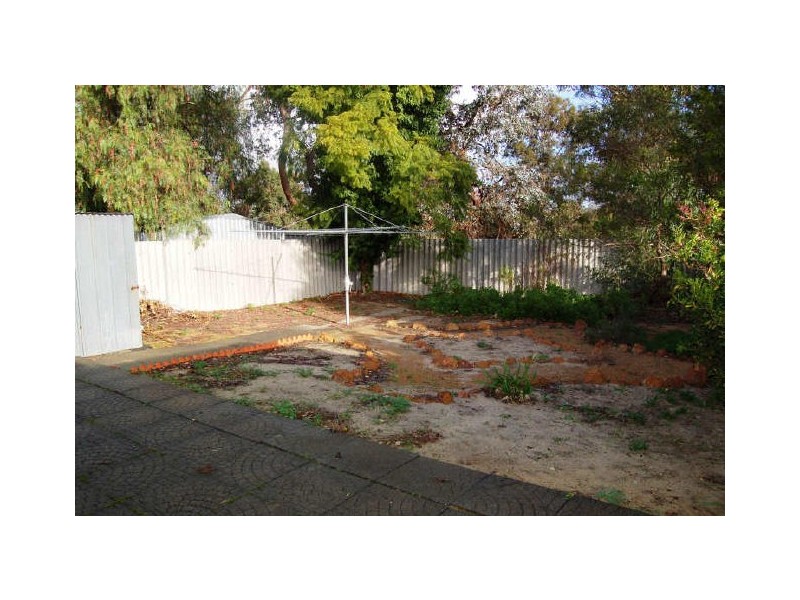 B/11 Kootingal Road, Armadale WA 6112