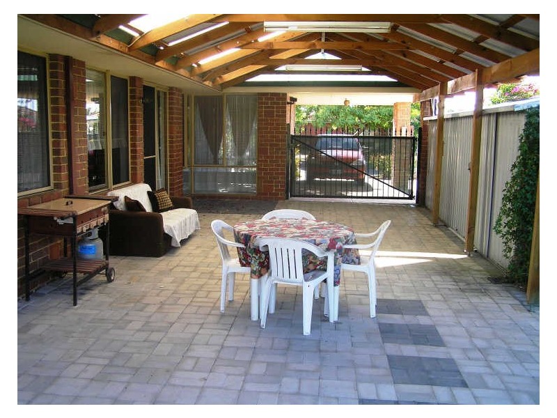19 Jaffa Close, Seville Grove WA 6112
