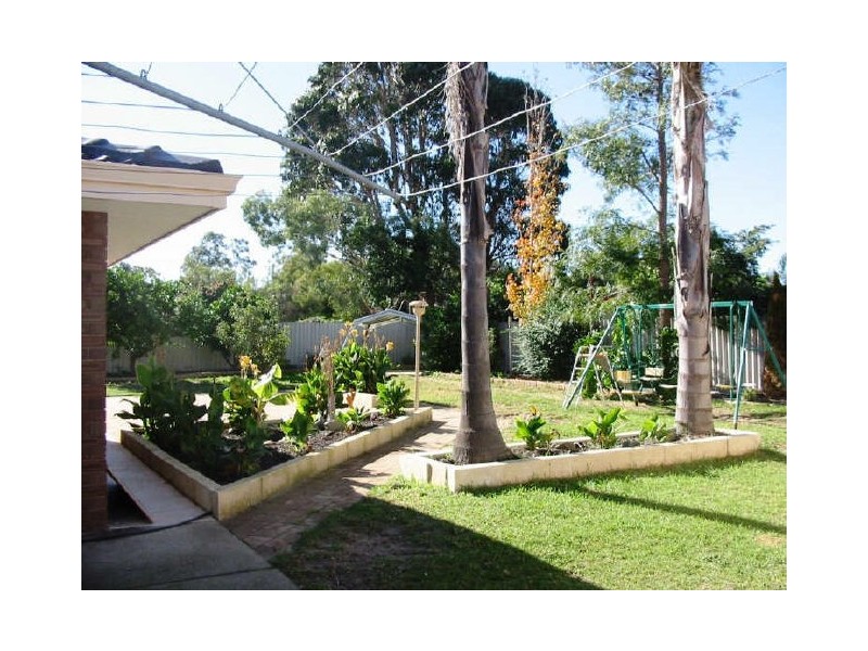 A/2 Cabarita Road, Armadale WA 6112