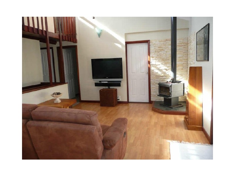 24 Gnobar Way, Mullaloo WA 6027