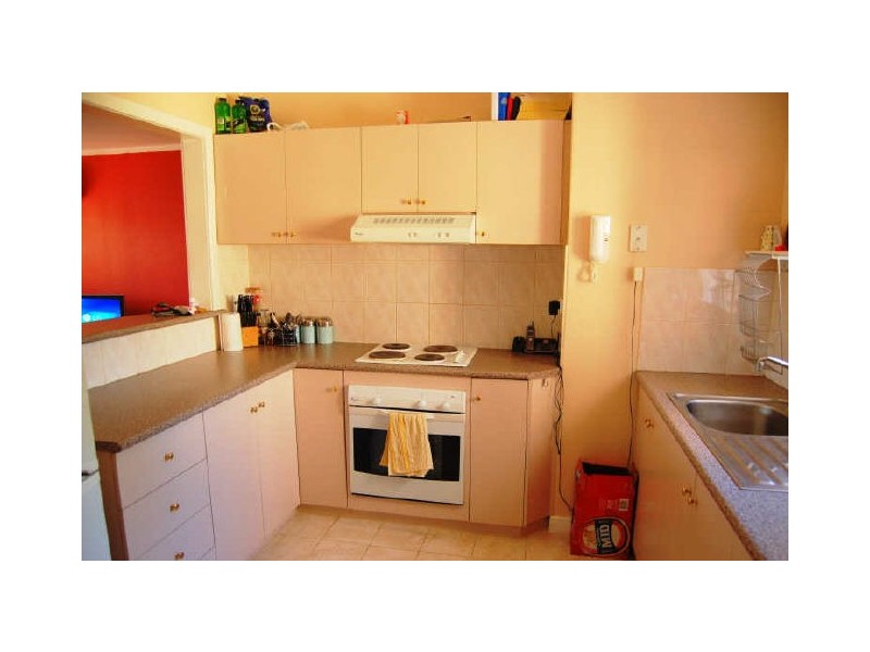 6/2 Benjamin Street, Armadale WA 6112