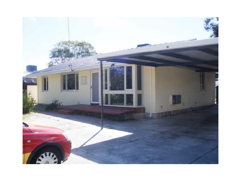 157 Third Avenue, Kelmscott WA 6111