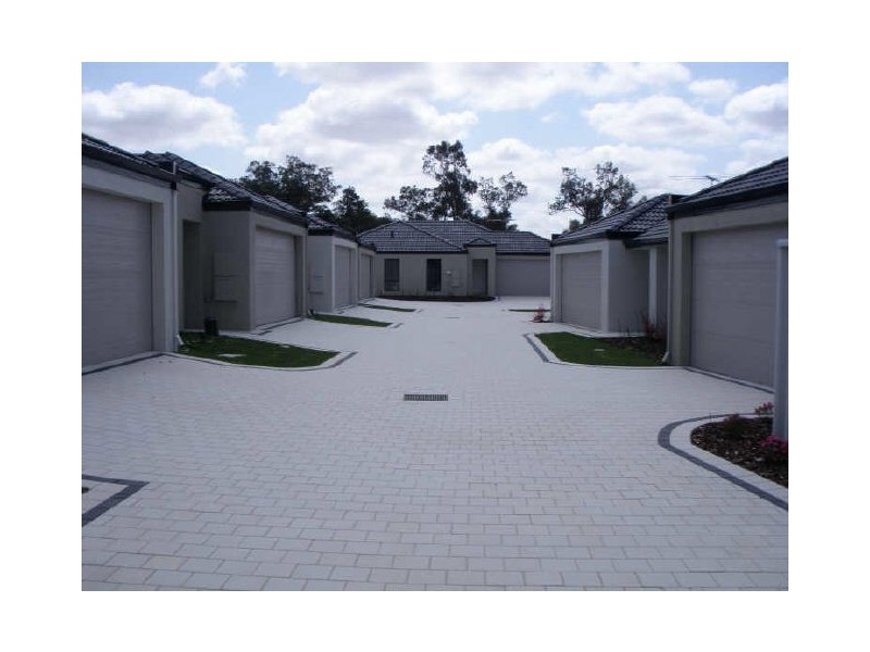 10/14 Mountain View, Kelmscott WA 6111